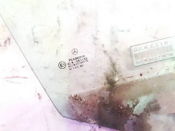 Mercedes-Benz C W203 (2000 - 2007)   Основное стекло передних дверей (четырехдверного автомобиля)