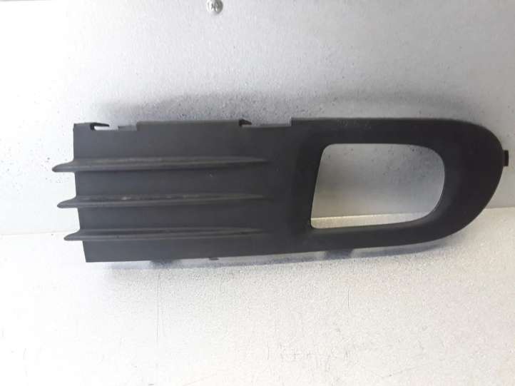 30655884 Volvo V50 Priešrūkinio žibinto apdaila/ grotelės