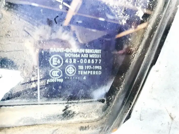 Mazda 3 I (2003 - 2006) Форточка двери — фото 3