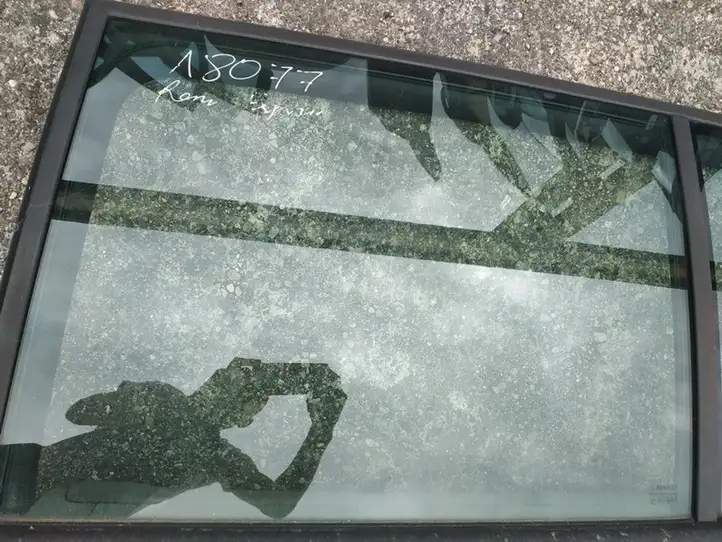 Renault Espace - Grand espace IV (2004 - 2014) Стекло задней двери — фото 2