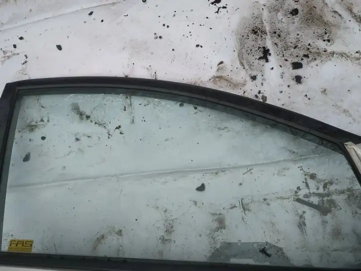 Toyota Avensis Verso (2001 - 2004) Стекло передней двери — фото 2