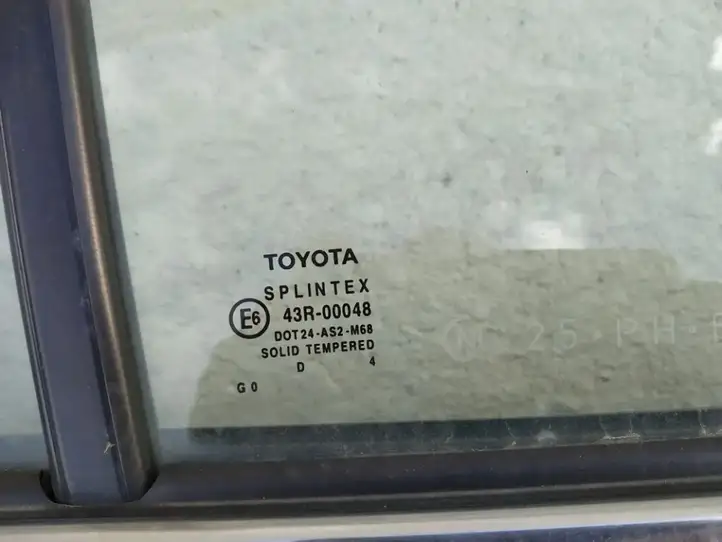 Toyota Avensis T250 (2003 - 2006) Стекло задней двери — фото 3