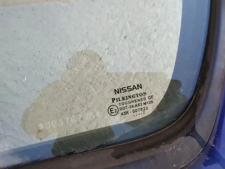 Nissan Almera N16 (2000 - 2010) Форточка двери — фото 2