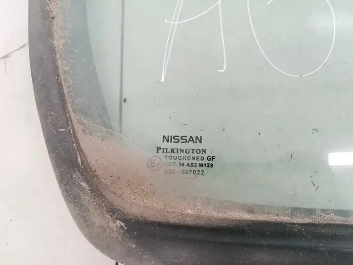 Nissan Almera N16 (2000 - 2010) Форточка двери — фото 2