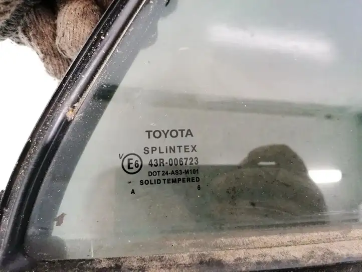 Toyota Avensis T250 (2006 - 2009) Форточка двери — фото 2