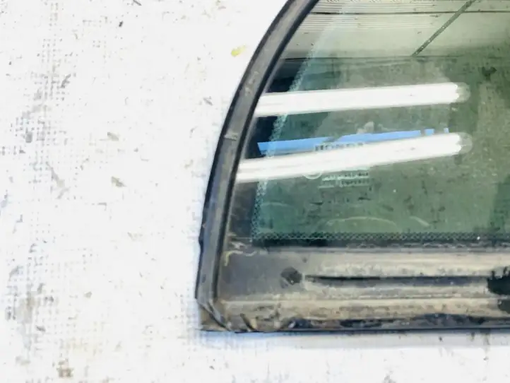 Honda Accord (1999 - 2002) Форточка двери — фото 2