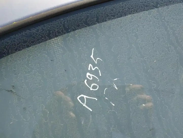 Nissan Almera N16 (2000 - 2010) Стекло передней двери — фото 2