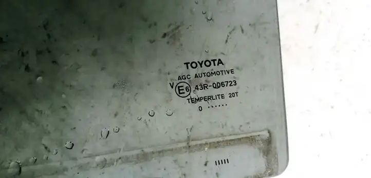 Toyota Avensis T270 (2009 - 2012) Стекло задней двери — фото 2