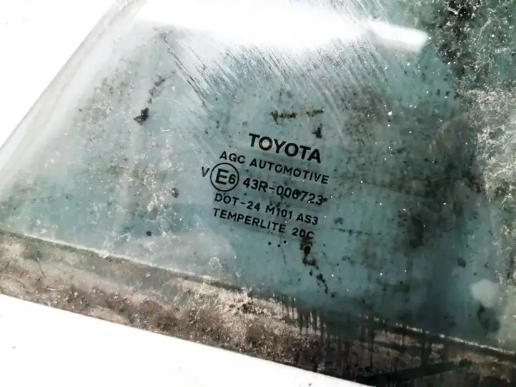Toyota Avensis T270 (2009 - 2012) Форточка двери — фото 2