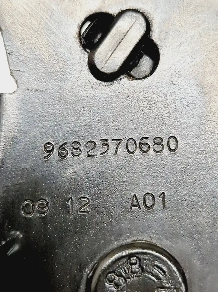 Peugeot 508 (2010 - 2014)  9682370680 Другая деталь отсека двигателя