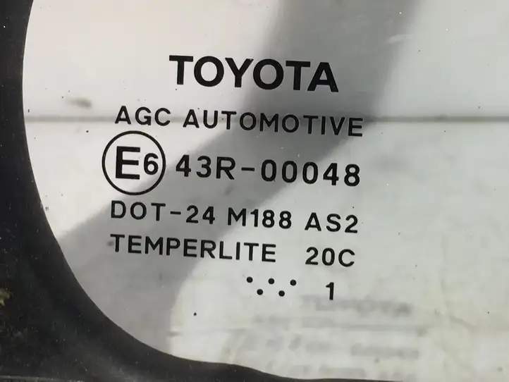 Toyota Avensis T270 (2009 - 2012) 43R00048 Форточка двери — фото 3
