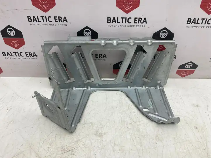BMW 5 F10 F11 (2009 - 2016) 9174269 Кронштейн усилителя звука — фото 1