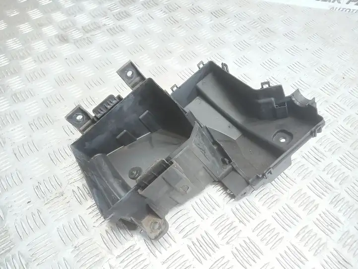 Nissan Qashqai (2010 - 2013) 284B8JD00A Прочие детали моторного отсека — фото 2