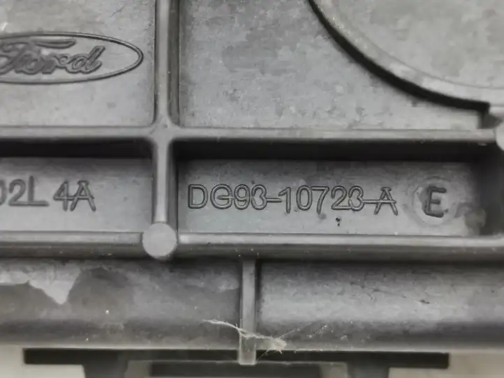 Ford Galaxy (2015 - ) DG9310723A Площадка аккумулятора — фото 8