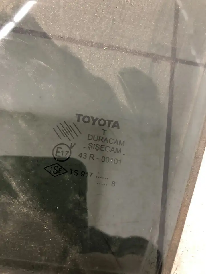 Toyota Corolla Verso AR10 (2004 - 2009) 43R00101 Стекло задней двери — фото 2