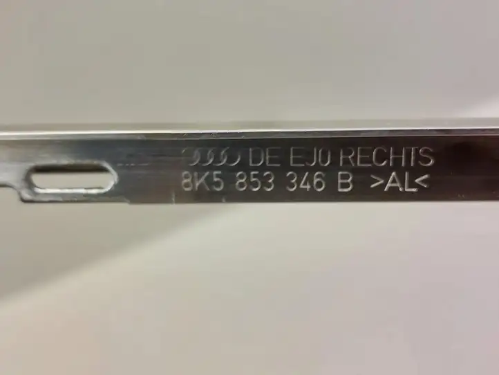 Audi A4 S4 B8 8K (2007 - 2011) 8K5853346B Облицовка заднего бокового стекла — фото 5