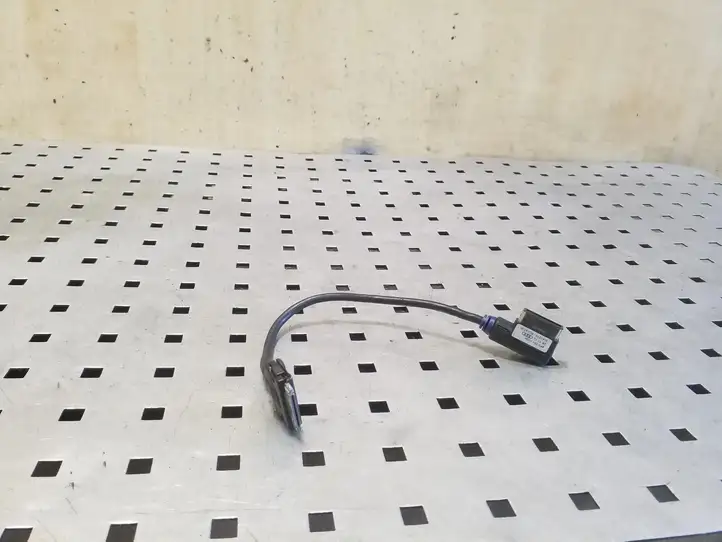 Audi TT (2006 - 2010)  4F0051510K Разъем iPod