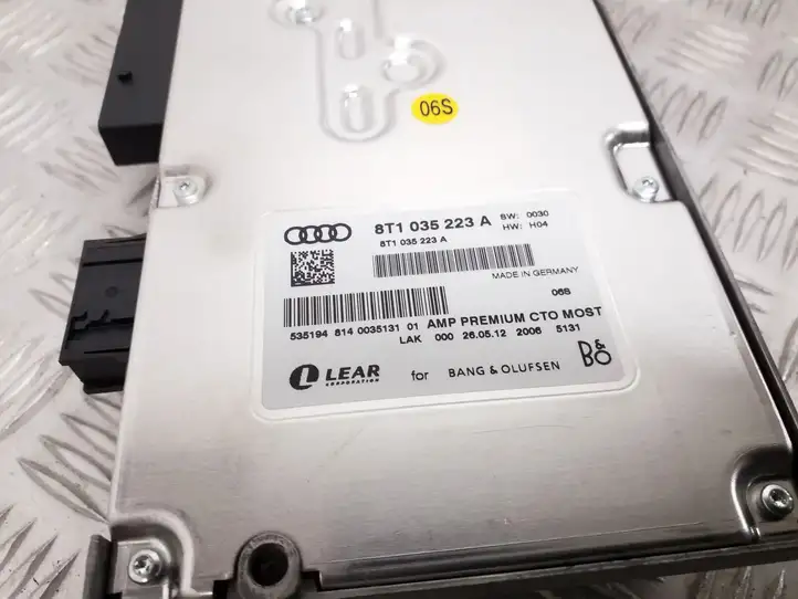 Audi Q5 SQ5 (2008 - 2012) 8T1035223A Усилитель звука — фото 2