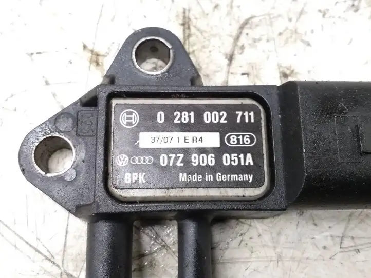 Audi A6 S6 C6 4F (2004 - 2008) 07Z906051A Датчик давления выхлопных газов — фото 4