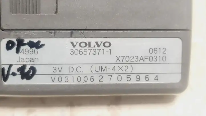 Volvo V70 (2004 - 2007) X7023AA0310 Контроллер мультимедийной системы — фото 4