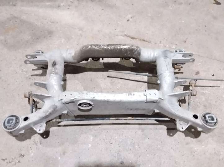 6759610 BMW 5 E60 E61 Galinis traversas