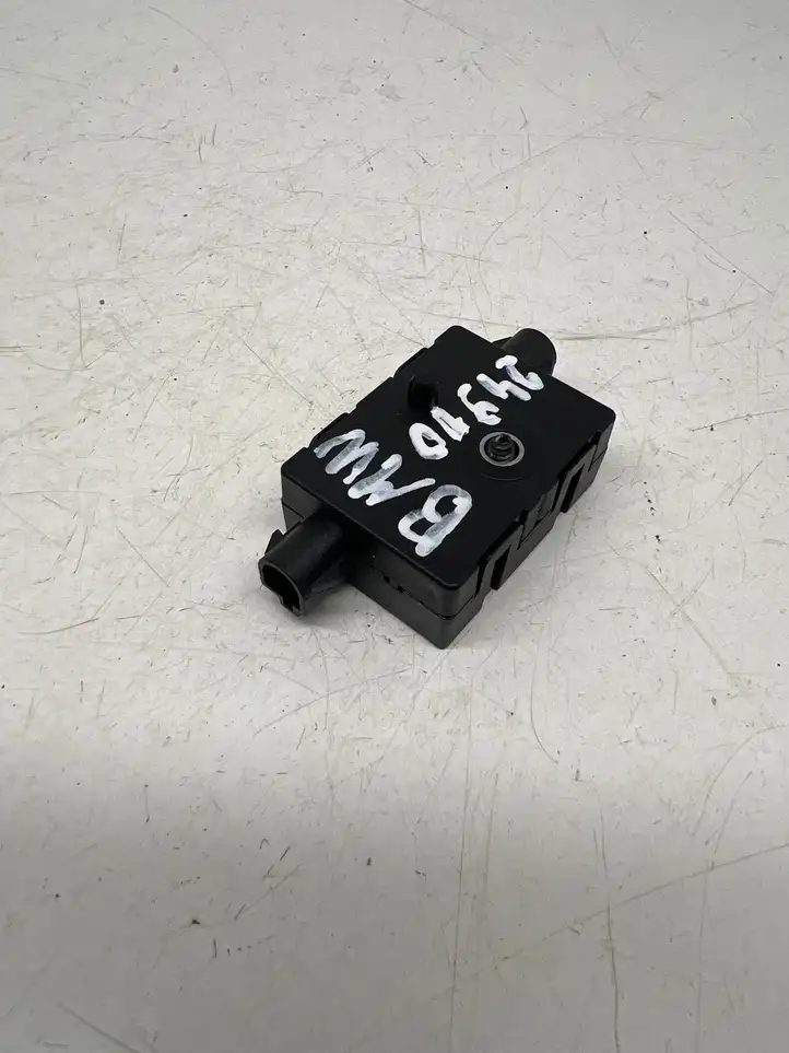 BMW 1 F20 F21 (2011 - 2019)  9181453 Фильтр антенны