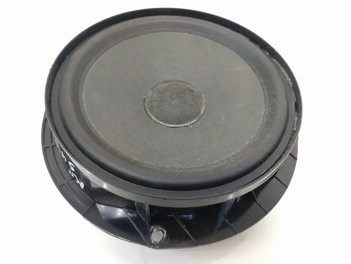 Skoda Fabia Mk3 (NJ) (2015 - 2021)   Громкоговоритель (громкоговорители) высокой частоты в передних дверях