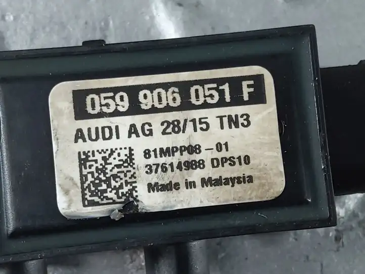 Audi A8 S8 D4 4H (2013 - 2017) 059906051F Датчик давления выхлопных газов — фото 3