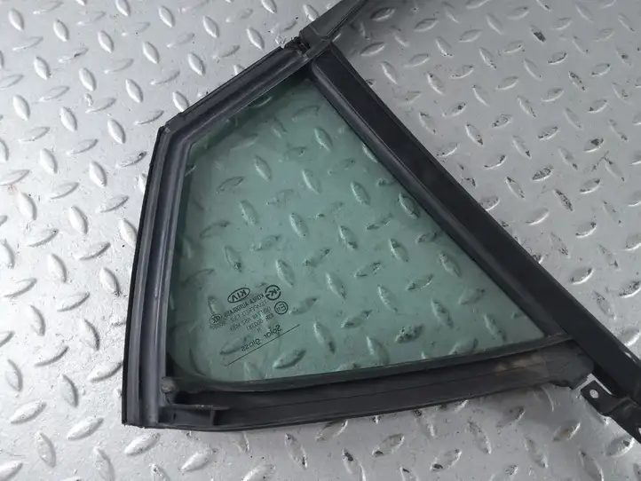 Kia Optima (2010 - 2013) 835312T000 Форточка двери — фото 5