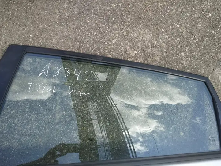 Toyota Corolla Verso AR10 (2004 - 2009) Стекло задней двери — фото 1