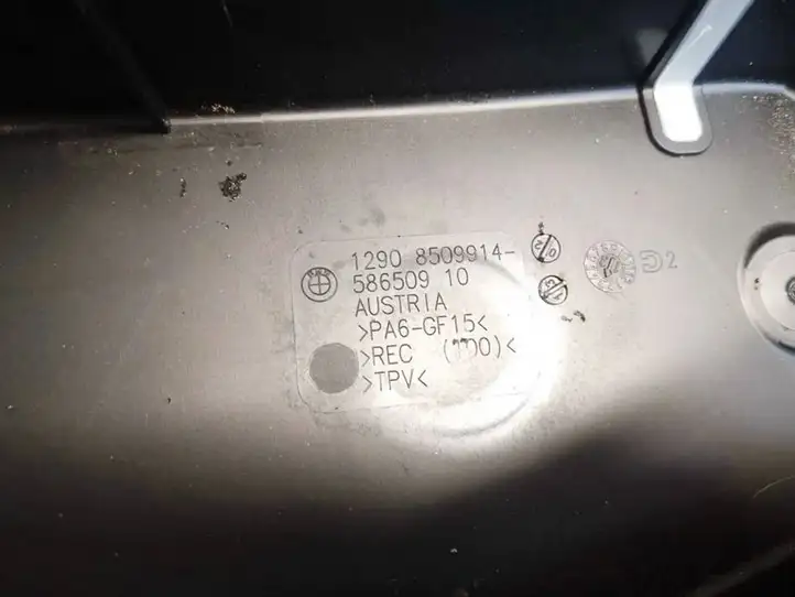 BMW 3 F30 F35 F31 (2012 - 2018) 12908509914 Прочие внешние детали — фото 3