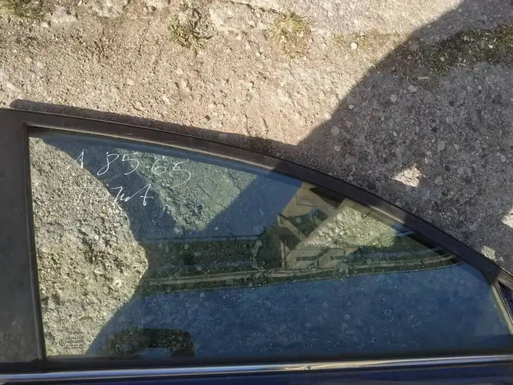 Toyota Avensis T250 (2003 - 2006) Стекло передней двери — фото 3