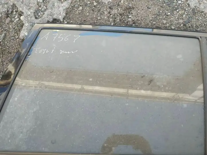 Toyota Corolla Verso E121 (2001 - 2004) Стекло задней двери — фото 3