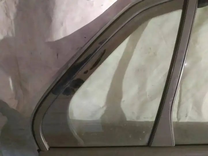 Volkswagen Jetta V (2005 - 2010) Форточка двери — фото 3
