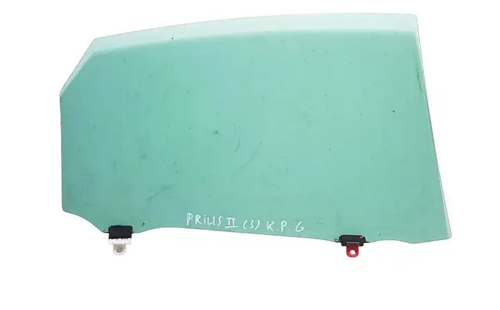 Toyota Prius (XW30) (2009 - 2015) 6810447060 Стекло задней двери — фото 2