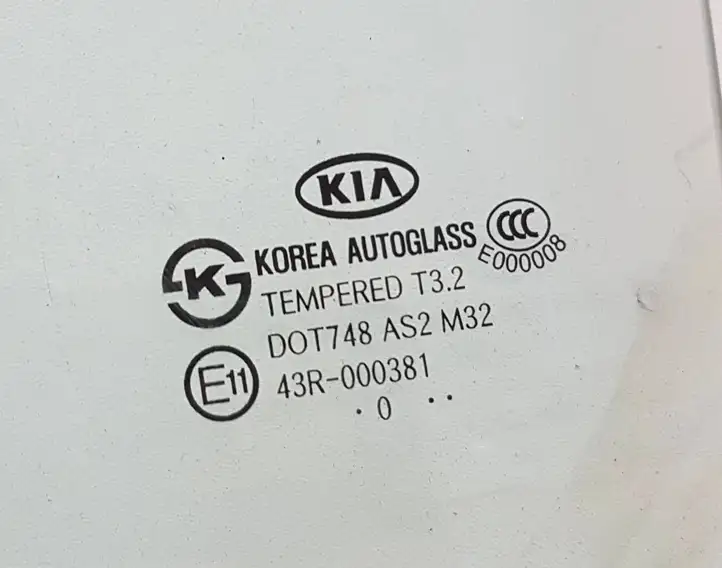 Kia Sorento (2009 - 2014) 834112P000 Стекло задней двери — фото 2