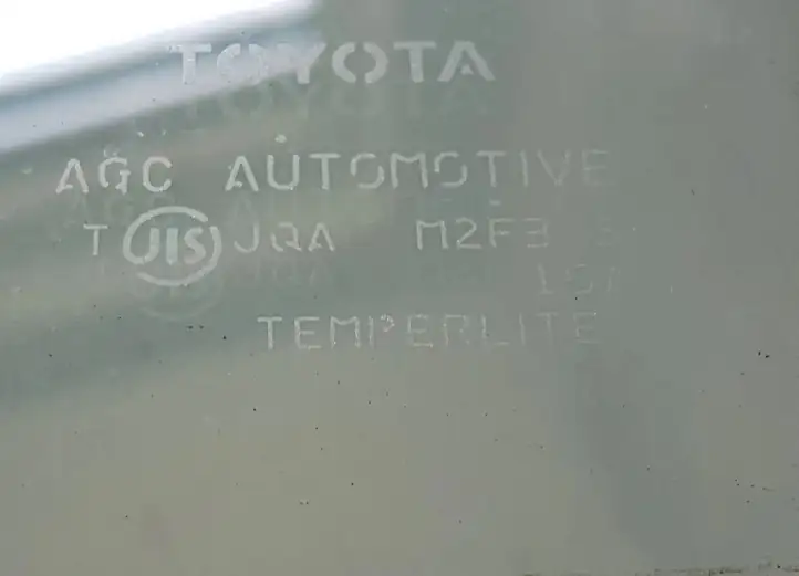 Toyota Prius (XW30) (2009 - 2015) 6810347060 Стекло задней двери — фото 3