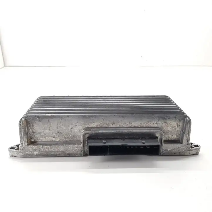 Audi A4 S4 B8 8K (2007 - 2011) 8T0035223AH Усилитель звука — фото 2