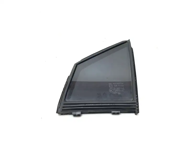 Toyota Prius (XW50) (2015 - ) 6821647010 Треугольное стекло кузова — фото 2
