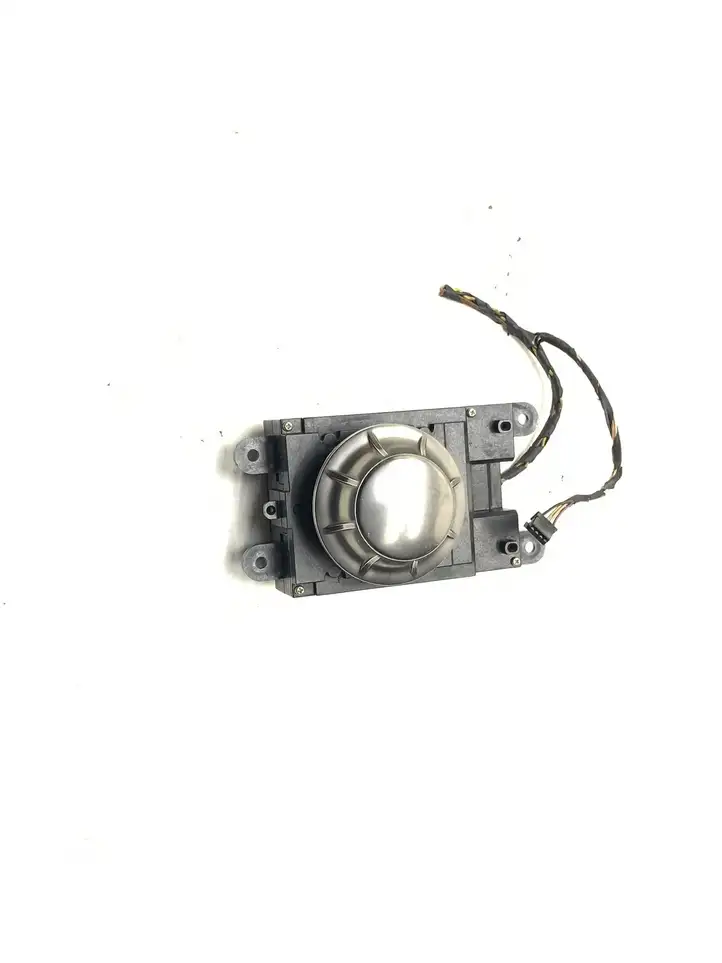 BMW 5 E60 E61 (2004 - 2010) 6944884 Контроллер мультимедийной системы — фото 2