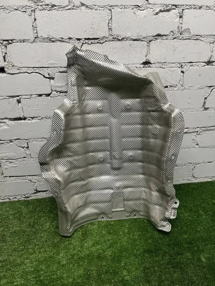 BMW X5 G05 (2018 - ) 9477792 Теплоизоляция (теплозащита) — фото 1