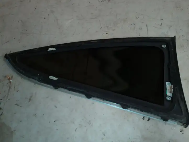 Mercedes-Benz C W204 (2007 - 2014) A2046702500 Заднее боковое стекло — фото 3