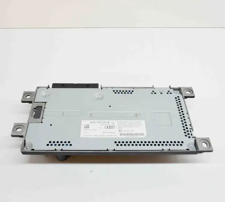 Audi A4 S4 B9 (2015 - 2019) 8W0035223B Усилитель звука — фото 4