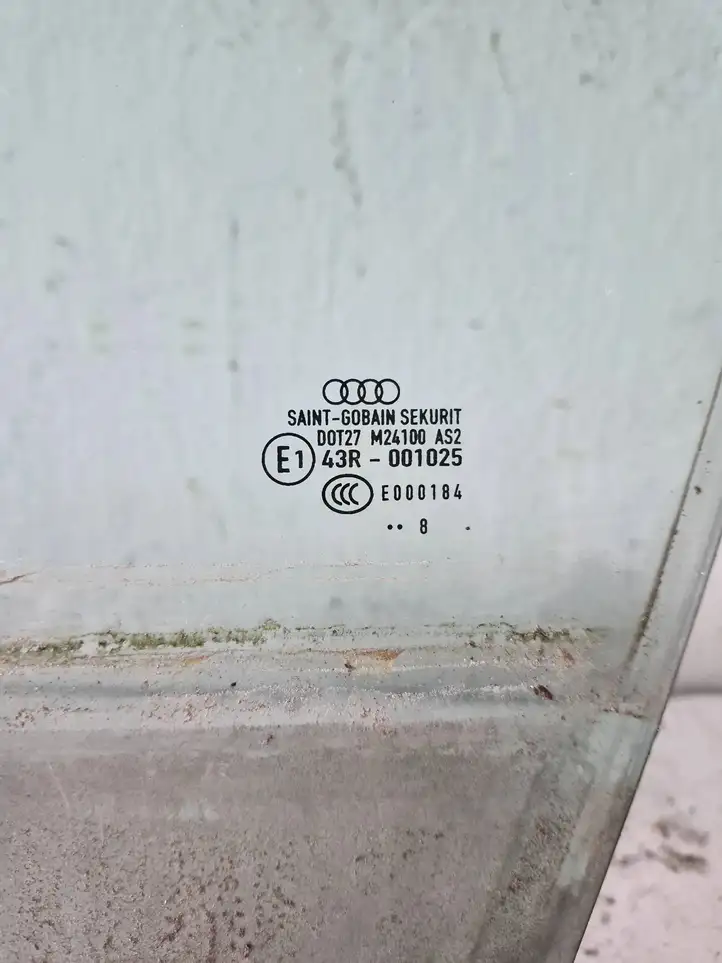 Audi A4 S4 B6 8E 8H (2000 - 2006) E000184 Стекло передней двери — фото 2