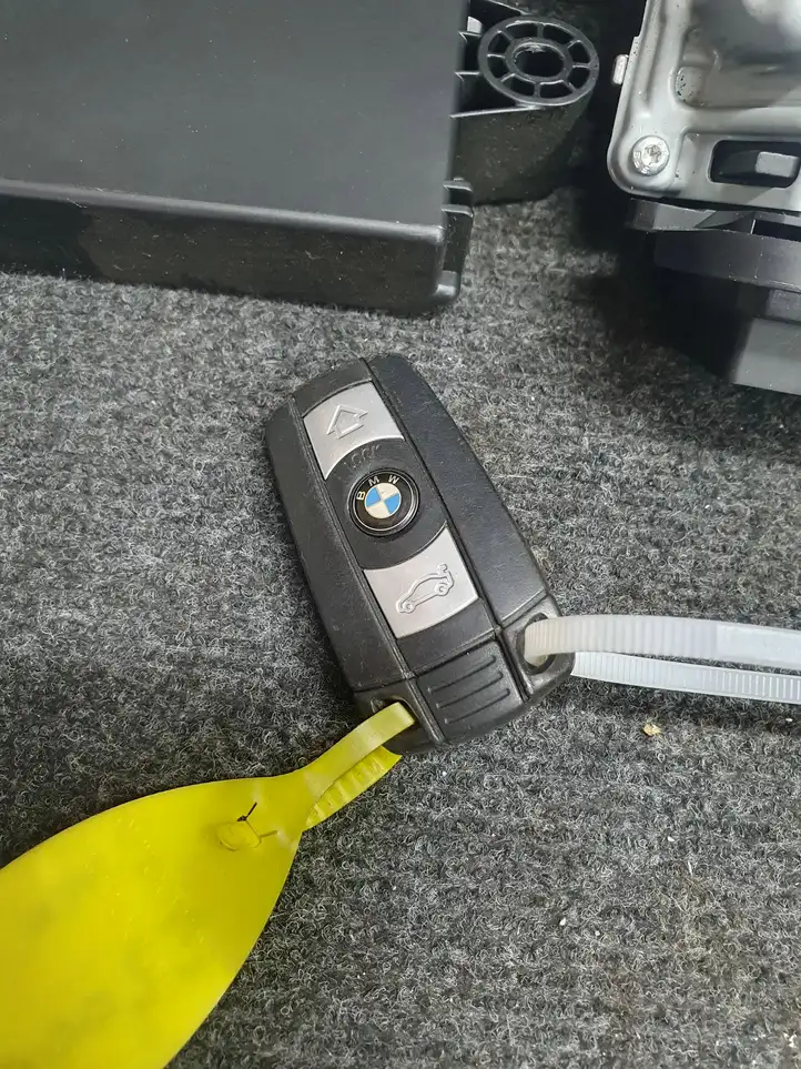 BMW 3 E90 E91 (2005 - 2012) 8510221 Комплект системы зажигания — фото 4