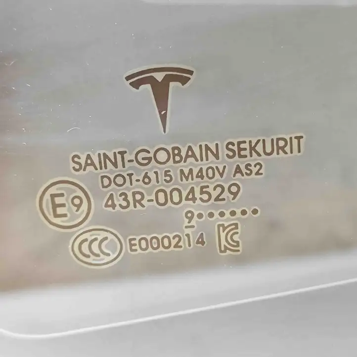 Tesla Model 3 (2017 - 2023) 108070300H Заднее боковое стекло — фото 7